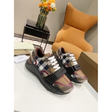 Burberry Low Shoes